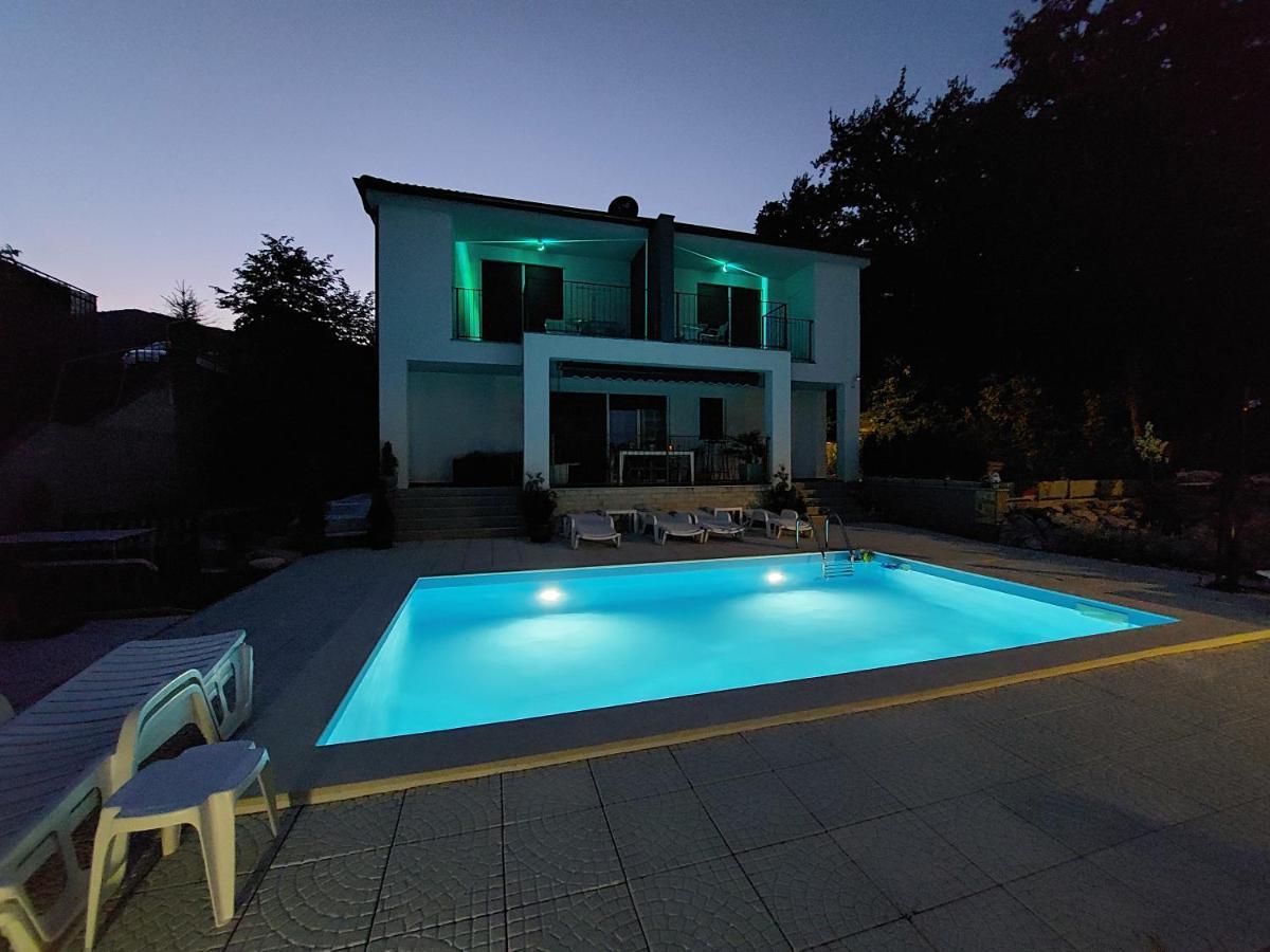 Villa Madlen Icici Exterior photo